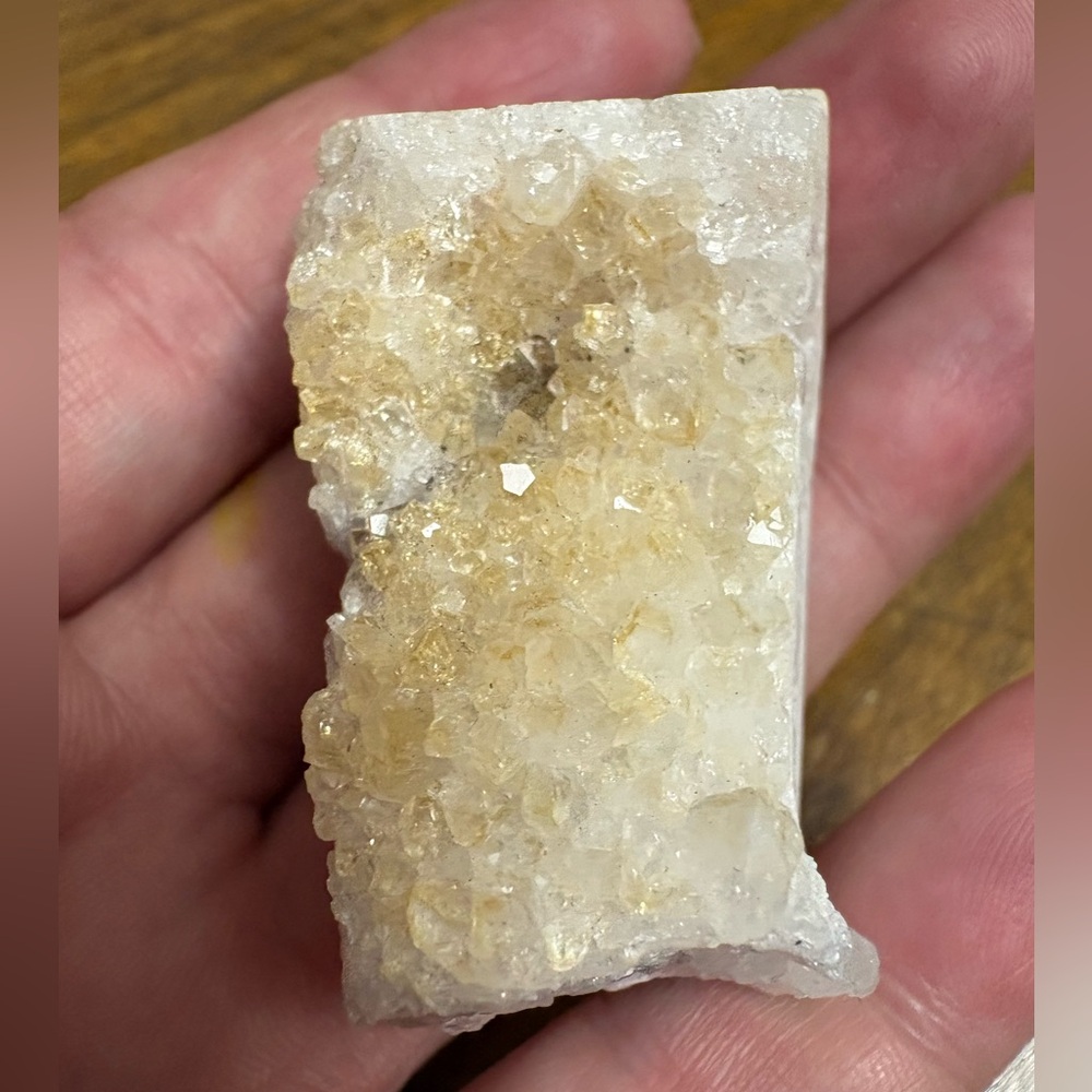 Raw citrine quartz crystals small piece